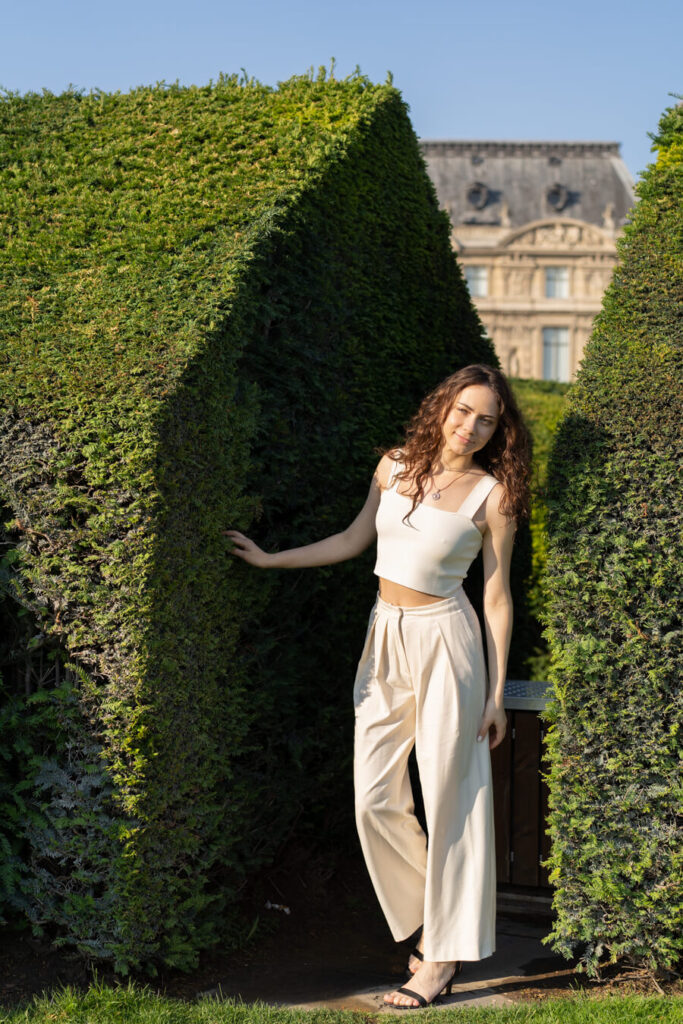 A portrait of a young women in the park in Paris